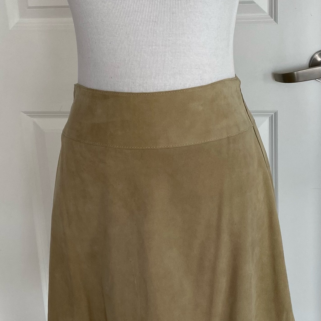Elie Tahari Super Soft Suede Skirt Size S